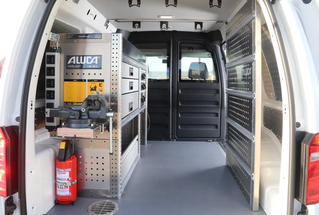 ALUCA-SystemAluca_kl_1920x1920-3 - Aménagement Utilitaire Île-de-France & Livraison